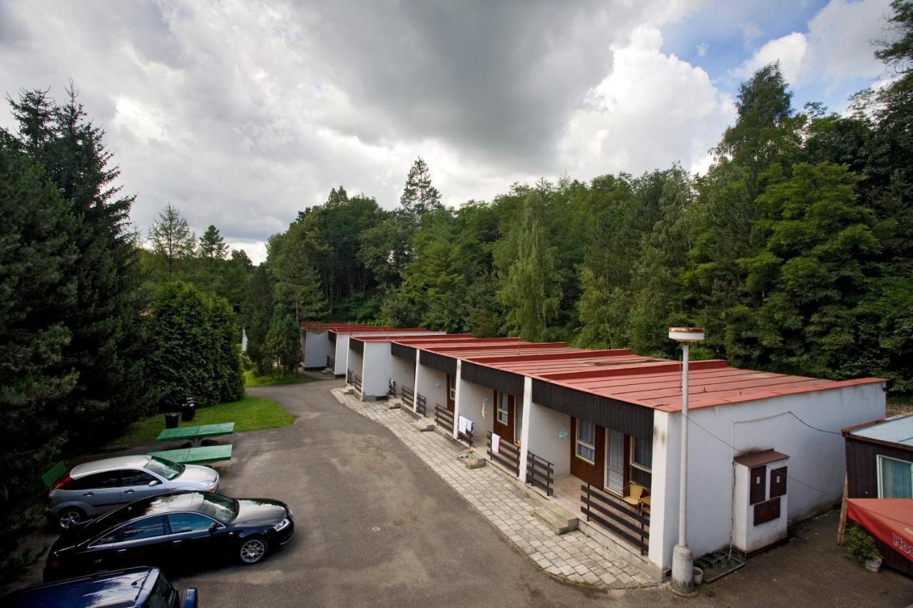 Penzion Prehrada** Aparthotel Vranov nad Dyji Exterior photo